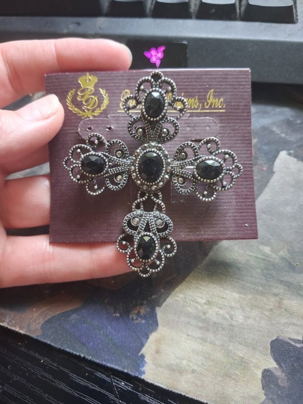 Premier Designs Cross brooch